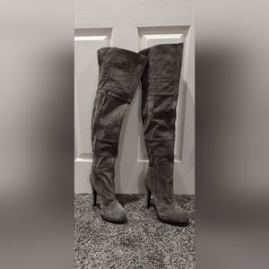 New Report Signature Gray Suede thigh high boots 5" heel size 9